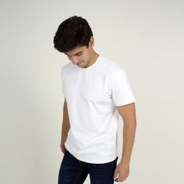 Базовая белая футболка мужская 1