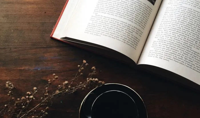 5 настольных книг о мужском стиле